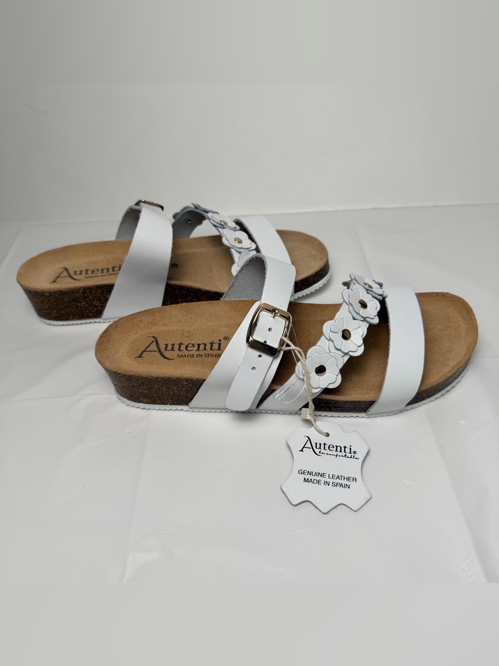 Women's White Leather Floral Strap Slide Sandals